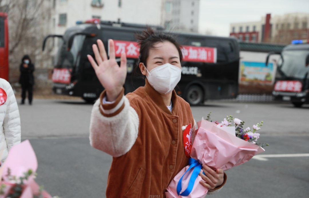 春暖花開，英雄歸來！葫蘆島市第二人民醫(yī)院支援綏中醫(yī)療隊凱旋而歸~(圖8)