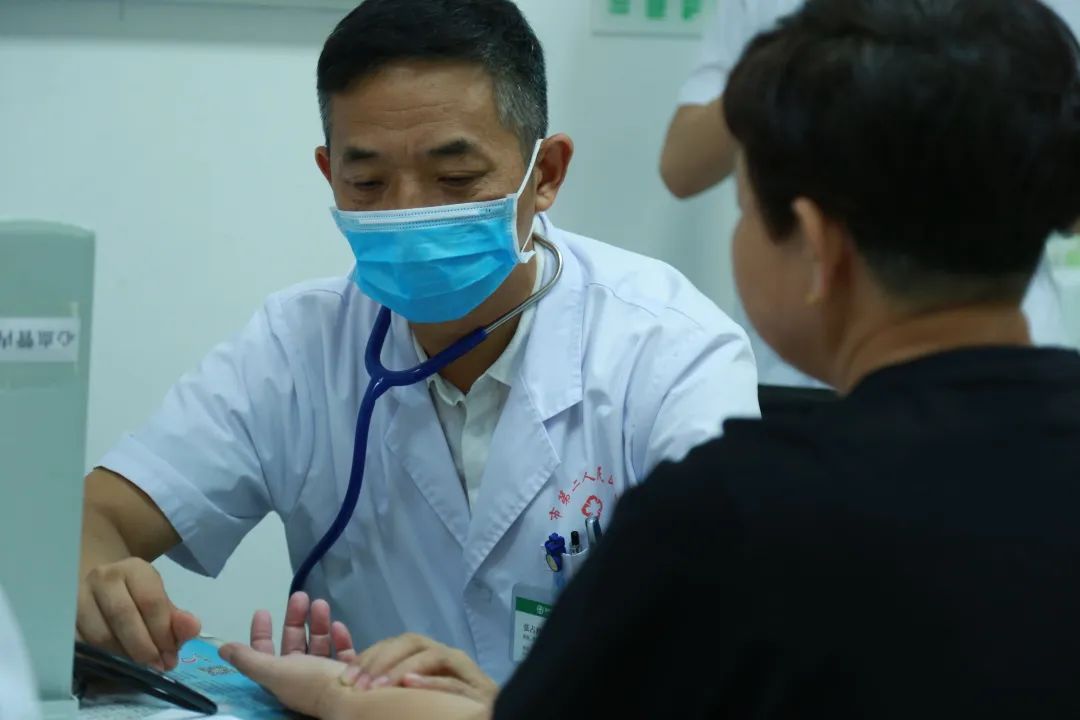 全國(guó)首批！遼西首例！葫蘆島市第二人民醫(yī)院心臟中心完成遼西首例Micra AV無(wú)導(dǎo)線起搏器植入術(shù)(圖1)