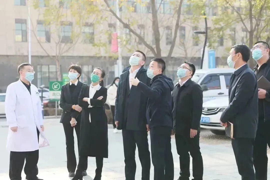 龍港區(qū)人大、區(qū)政府領導一行視察調(diào)研龍港國際醫(yī)療健康產(chǎn)業(yè)園(圖16)