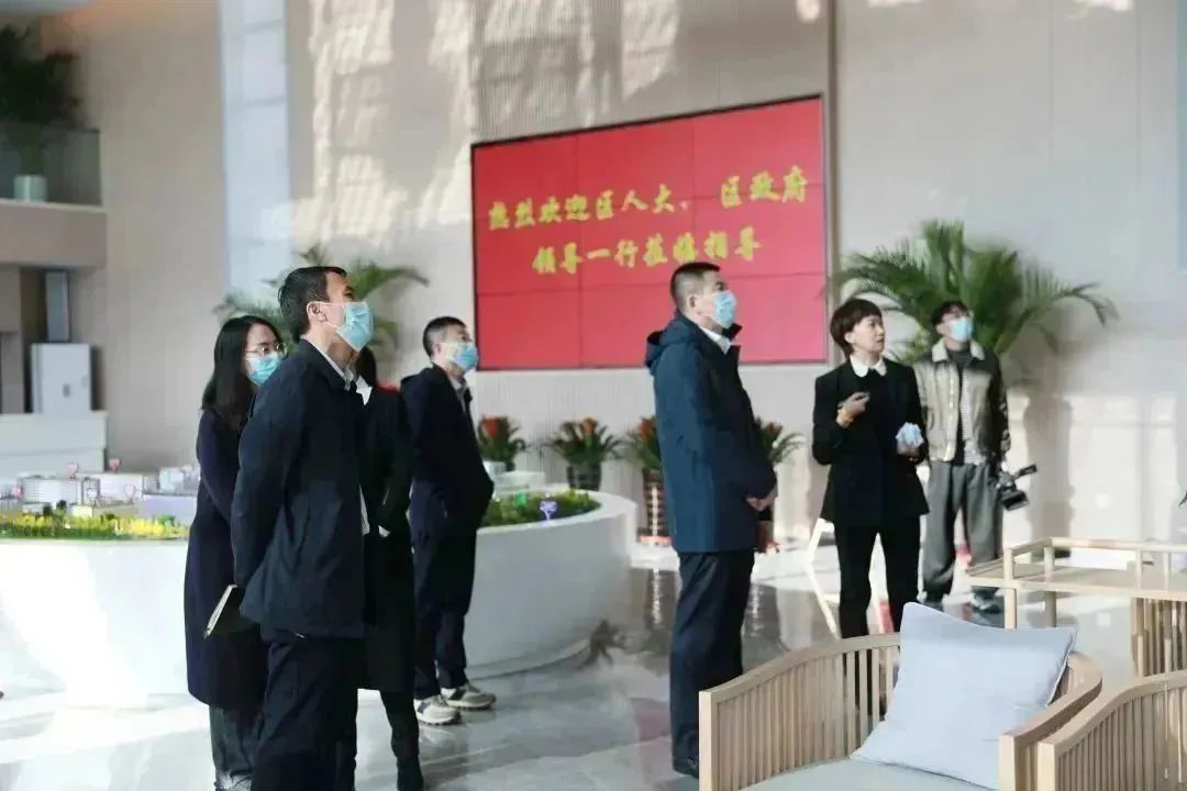 龍港區(qū)人大、區(qū)政府領導一行視察調(diào)研龍港國際醫(yī)療健康產(chǎn)業(yè)園(圖17)